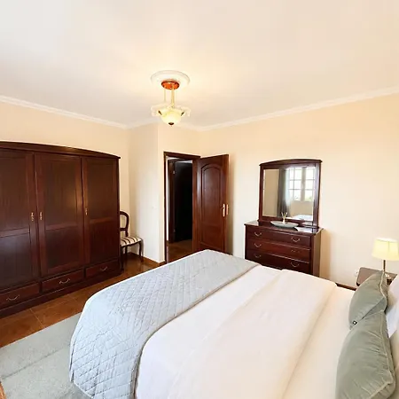 Holiday home La Maison Canhas